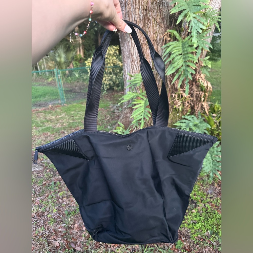 Black lululemon Tote Bag